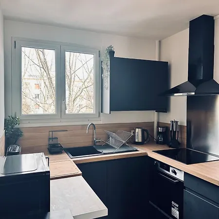 Apartment Cozy Sur